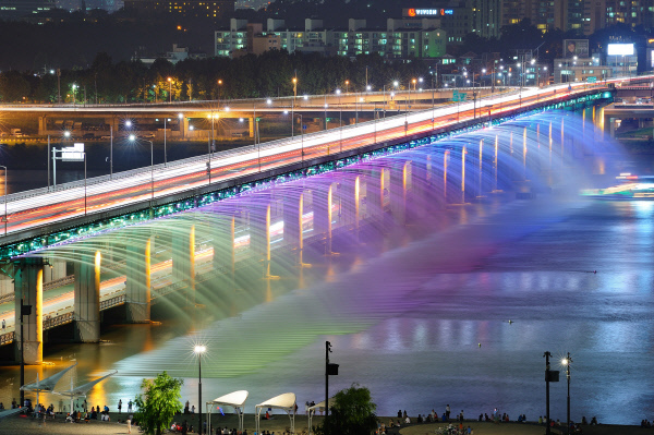 Sông Hàn - điểm đến quyến rũ giữa lòng Seoul